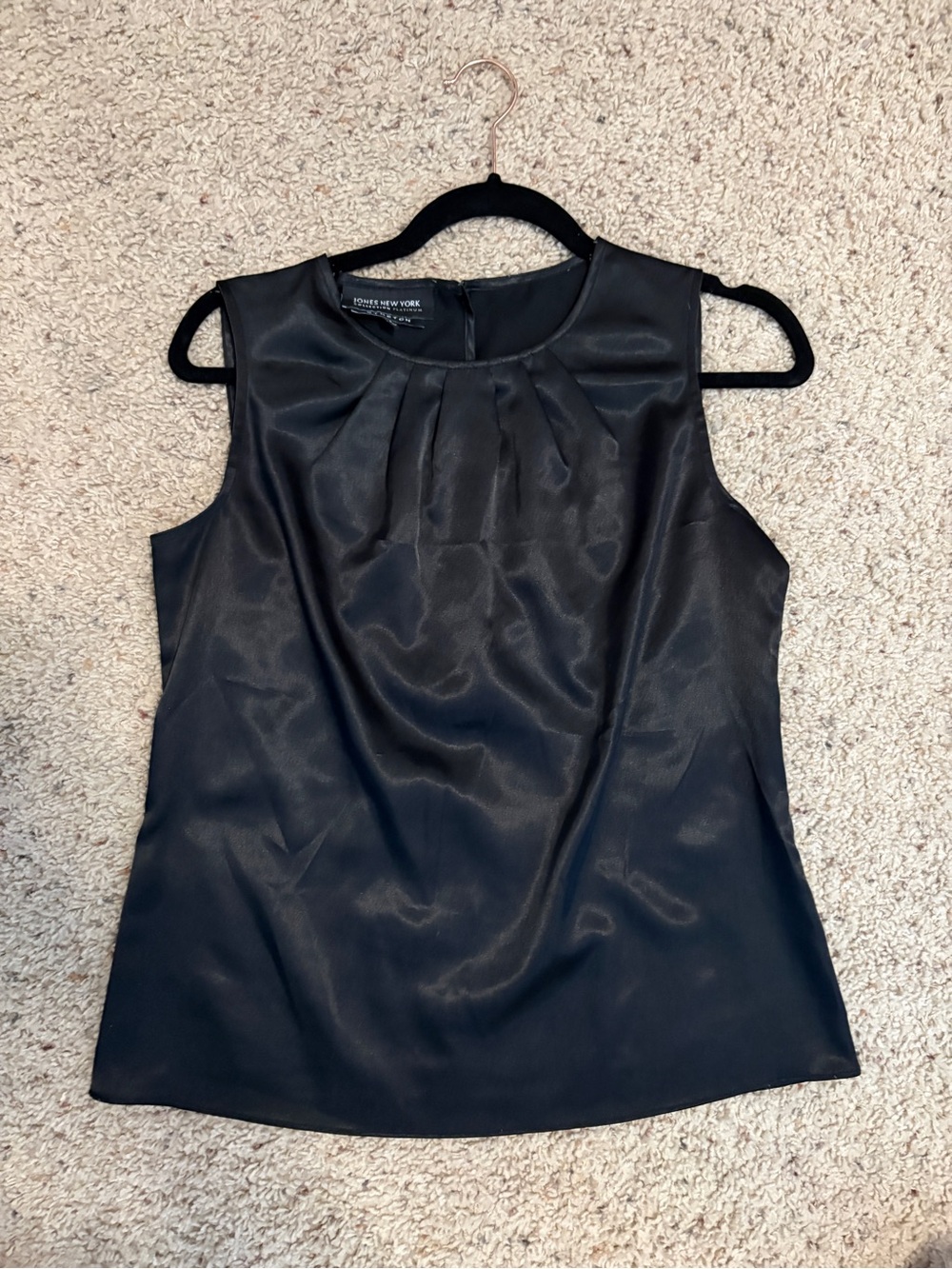 Jones New York Black Satin Sleeveless Top